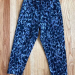 Marika Leggings cropped workout exercise‎ animal print size medium soft capris M Blue Photo 0