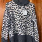 Buckle Leopard Sweater Photo 0