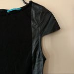 Alice + Olivia Black Leather Panel Short Sleeved Tee Size XS Photo 4