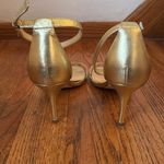 Ivanka Trump Gold Ankle Strap Heels Sandals Shoes Size 10 Photo 6