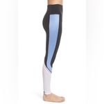 Alo Yoga Elevate Contrast-Panel Sport Leggings, Black/ UV Blue, Size 4 Photo 2