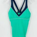 Nike  Women's Green Fitness Tank Top Size 12 Photo 0