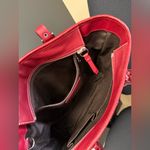 Coach F11396 Hampton Gallery Red Leather Tote Contrast White Stitch Handbag Photo 4