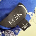 MSK Sleeveless V Photo 12