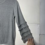 Vineyard Vines  Women’s Large Light Gray Ruffle Fringe Sleeve Knit Top Sweater Photo 5