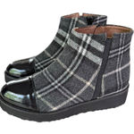 Eric Michael  Gray Tartan Plaid Ankle Boots Patent Leather Cap Toe Side‎ Zip, 6.5 Photo 0