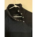 Abercrombie & Fitch Abercrombie‎ & Fitch Black Quilted Snap Long Sleeve Black Sweatshirt Size XS Photo 2