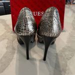 Guess Platform Snakeskin Peep Toe Locklyn Stiletto Heels Womens Size 8.5M Silver Photo 2