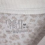 Animal print sweater Size Medium White Photo 5