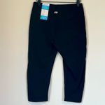 NWT Marika Brooke High Rise Tummy Control Capri in Black Photo 9