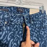 NYDJ  Marilyn Straight‎ Jeans Wild Animal Discharge Print Size 6 Photo 2