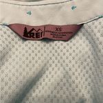 REI Women's Stretch Hiking Shirt Size XS Zip Pockets Green Tree Print Photo 6
