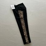 Zyia (NWT) Women’s Leopard Pocket Brilliant Hi-Rise Capri 20”, Size: (12) Photo 4