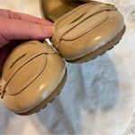 Bandolino  Faux Patent Leather Driving Mocs Loafers Women’s 7.5 Neutral Beige Photo 9