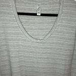 Athleta Cloudlight Stratus Tee Size L White Grey Stripe Photo 2