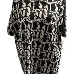 LuLaRoe  NWT Disney Queens cute T-shirt that runs big Photo 0