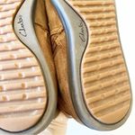 Clarks  Tamzen Mid Tan Pleated Ankle Boots Women’s Size 7 Fall Winter Booties EUC Photo 9