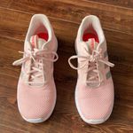 Adidas Gym Shoes Photo 1