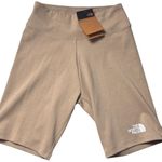 The North Face  Women's Outdoors  Athletic Sporty Gym Wear Bike Shorts NWT Sz M Photo 2