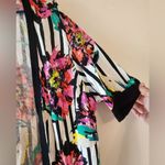 Lane Bryant  cardigan floral pattern bright size 18/20 Photo 2