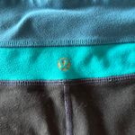 Lululemon yoga pants Photo 1