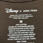 Disney x NFL Cleveland Browns T-shirt, size Medium Photo 3