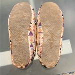 Minnetonka  size 5 fur lined Photo 1