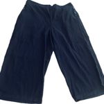 Liz Claiborne sides buttons straight leg capri Photo 0