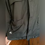 Under Armour  size XL lightweight hooded jacket Photo 1