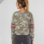 Buckle HP🎉NWT Cropped Camo T-shirt Photo 2