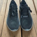 Crocs  Literide 360 Pacer Sneakers Womens Size 8 Black Rubber Mesh Lace Up Photo 1