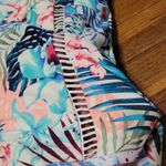 Time & Tru Flower and Lace One Photo 3