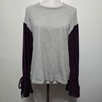 Listicle Grey Long Sleeve Purple Pleated Velvet Sleeve Detail Top Size Small Photo 1