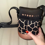 HydroJug Giraffe Print Water Bottle Carrier Sleeve Black Photo 0