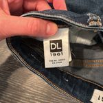 DL1961  Skinny Low Rise Jeans - Frayed Hem - Distressed size 26 Photo 9
