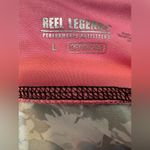 Reel Legends  Wild Orchid printed performance offshore shorts NWT Photo 5