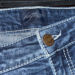 Daytrip  Womens Blue Denim Cropped Jeans Distressed Pockets Button Fly Size 31 Photo 3