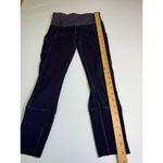Lululemon  Athletica Purple Workout Leggings Size 4 Women's Activewear‎ Photo 1