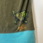 American Eagle Outfitters Green and Teal V-Neck Tee size small. Photo 6