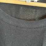 Good American NWT  Black Thermal Boyfriend Waffle Top Size 4X (6) Photo 3