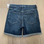 Old Navy Women’s High Rise OG Straight Jean Shorts Size 8 Photo 3