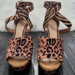 Gianni Bini  Animal Print Ankle Strap Platform Heels Women's Size 8 Photo 1