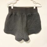 Everlane Grey The Organic Cotton Quilted Short in Slate Size Small Pull On Photo 6