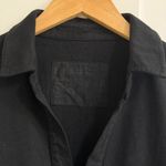 Frank & Eileen Patrick Popover Henley in Black, Size Medium Photo 4