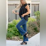 Judy Blue Judy‎ Blue BRITTNEY MID RISE CUT HEM BOOTCUT Jeans Size 28/7 in Dark Blue Photo 2