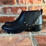 Munro Black Leather Ankle Boots, 8 Narrow Photo 4
