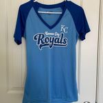 Campus Lifestyle NWOT |  women’s Kansas City Royals‎ v-neck tee — small Photo 0