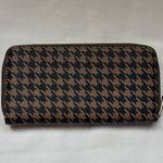 None Houndstooth Zip-Around Wallet EUC Photo 0