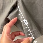 Royal Robbins  ALPINE ROAD SHORTS Size 8, 5" inseam Trim Fit Mid Rise drk grey‎ Photo 3