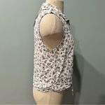 Love Note NWT Love Notes White & Blue Floral Sleeveless Collar Button Front Blouse Medium Photo 4